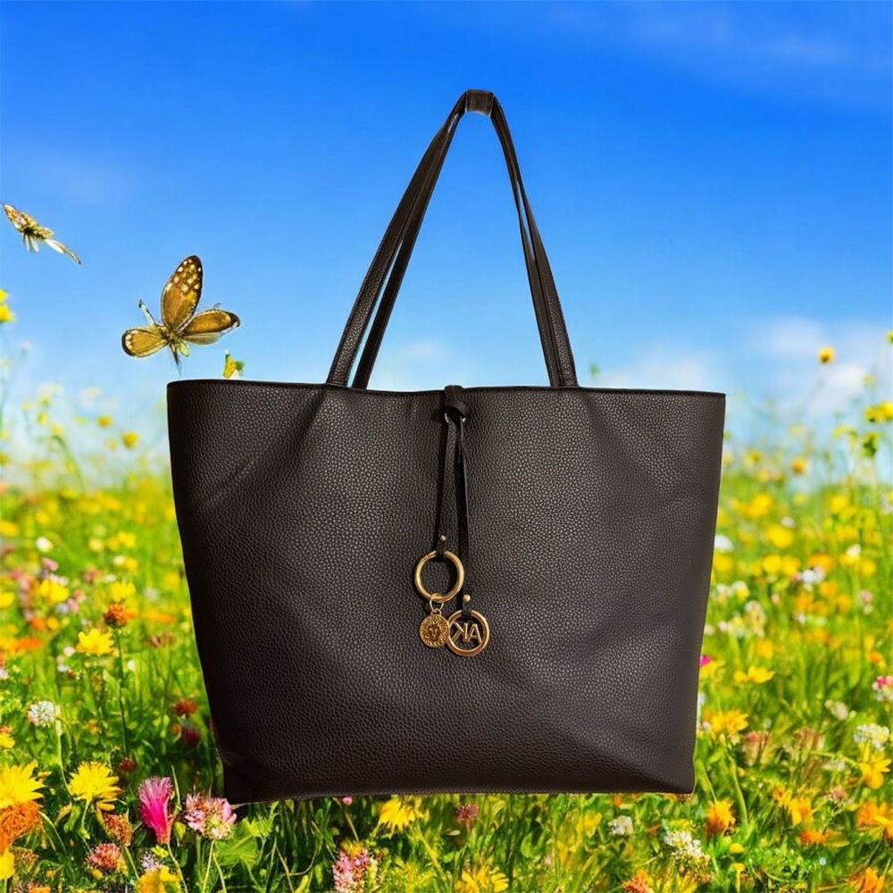 Anne Klein Black Tote Bag – Elegant & Spacious